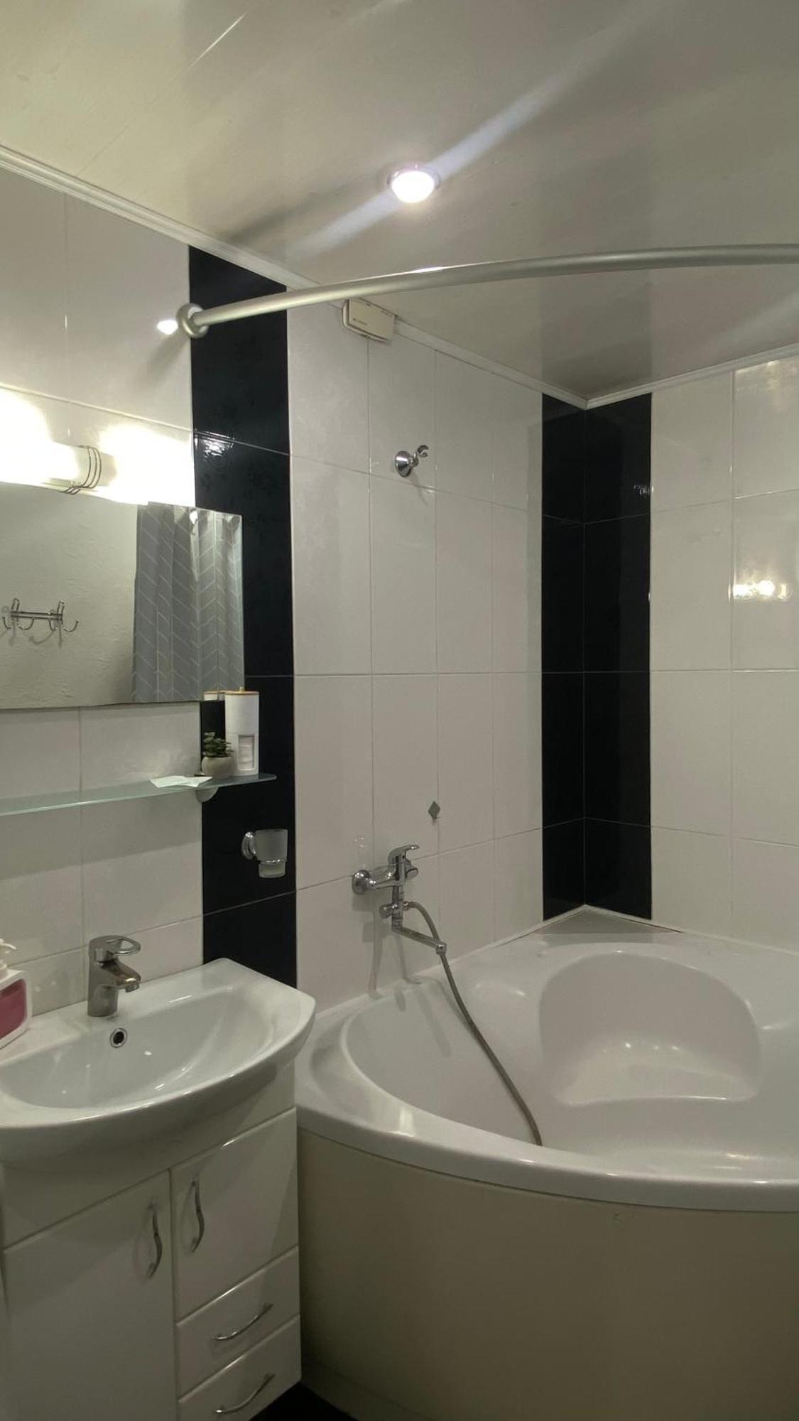 Apartment In The Center 체르카시 외부 사진